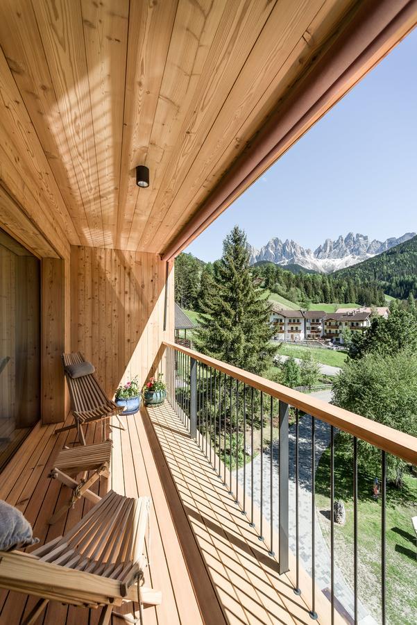 Hotel Tyrol Фунес Экстерьер фото